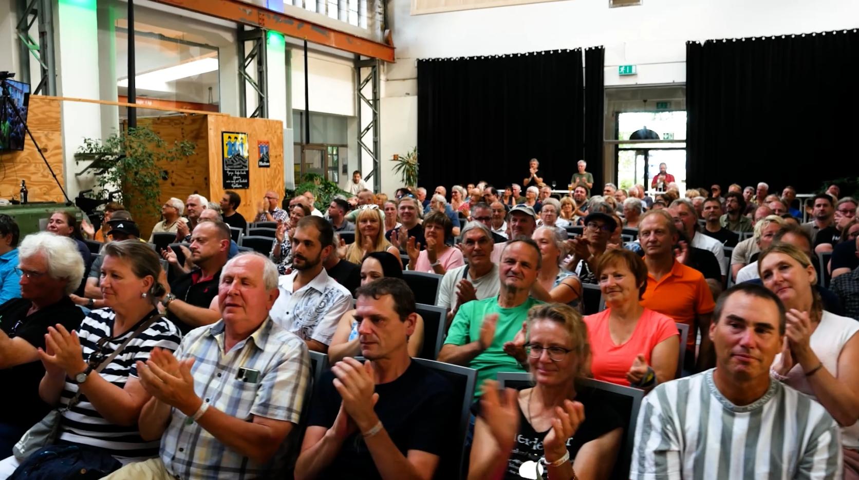NuoViso-Sommerfest: Kritiker vernetzen sich – Stefan Magnet präsentiert seine Eindrücke