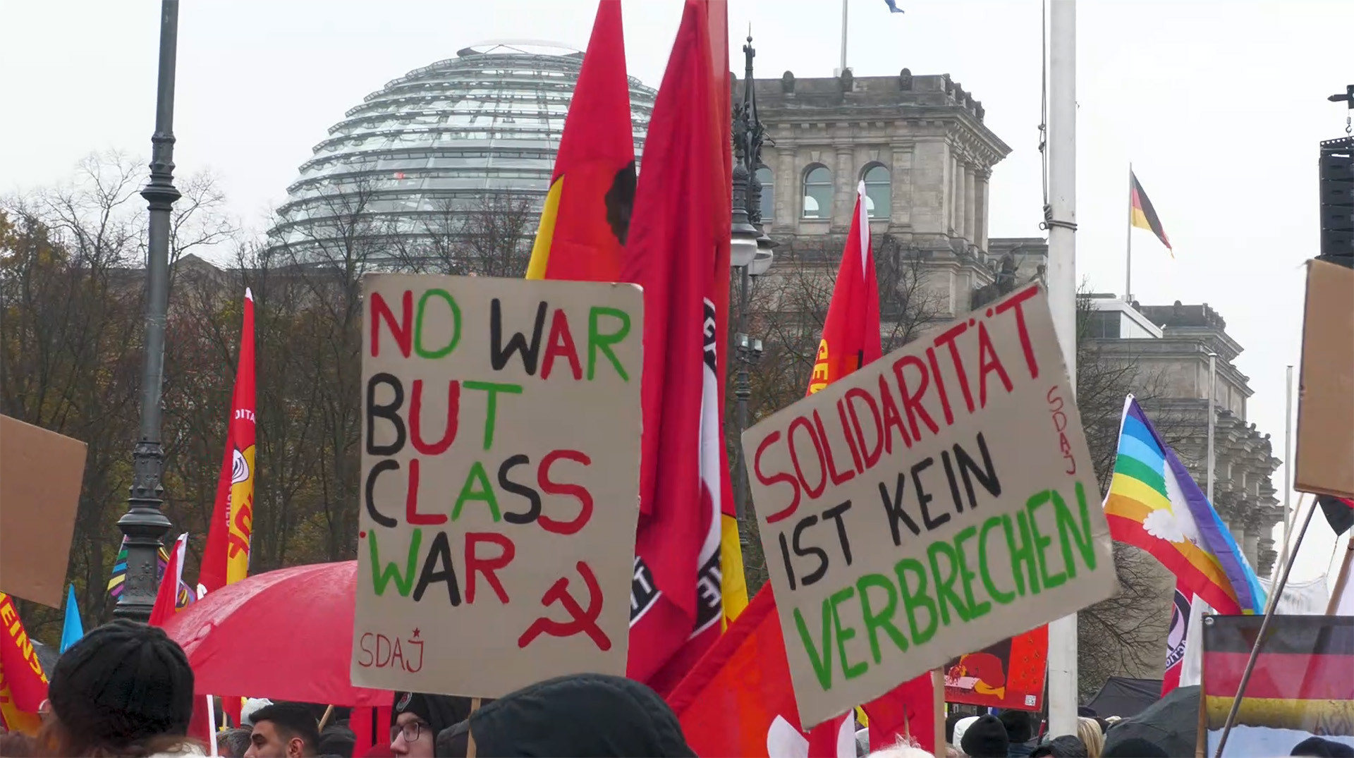 ⁣Berlin-Demo gegen Ampel: „Verschwendung von Milliarden, die in Ukraine gepumpt werden“