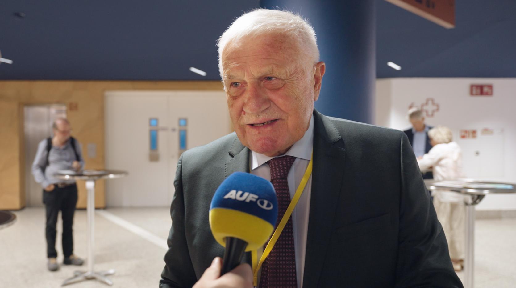 ⁣Ex-Präsident Václav Klaus: „Brüssels autoritäres Benehmen ist gegen uns alle“