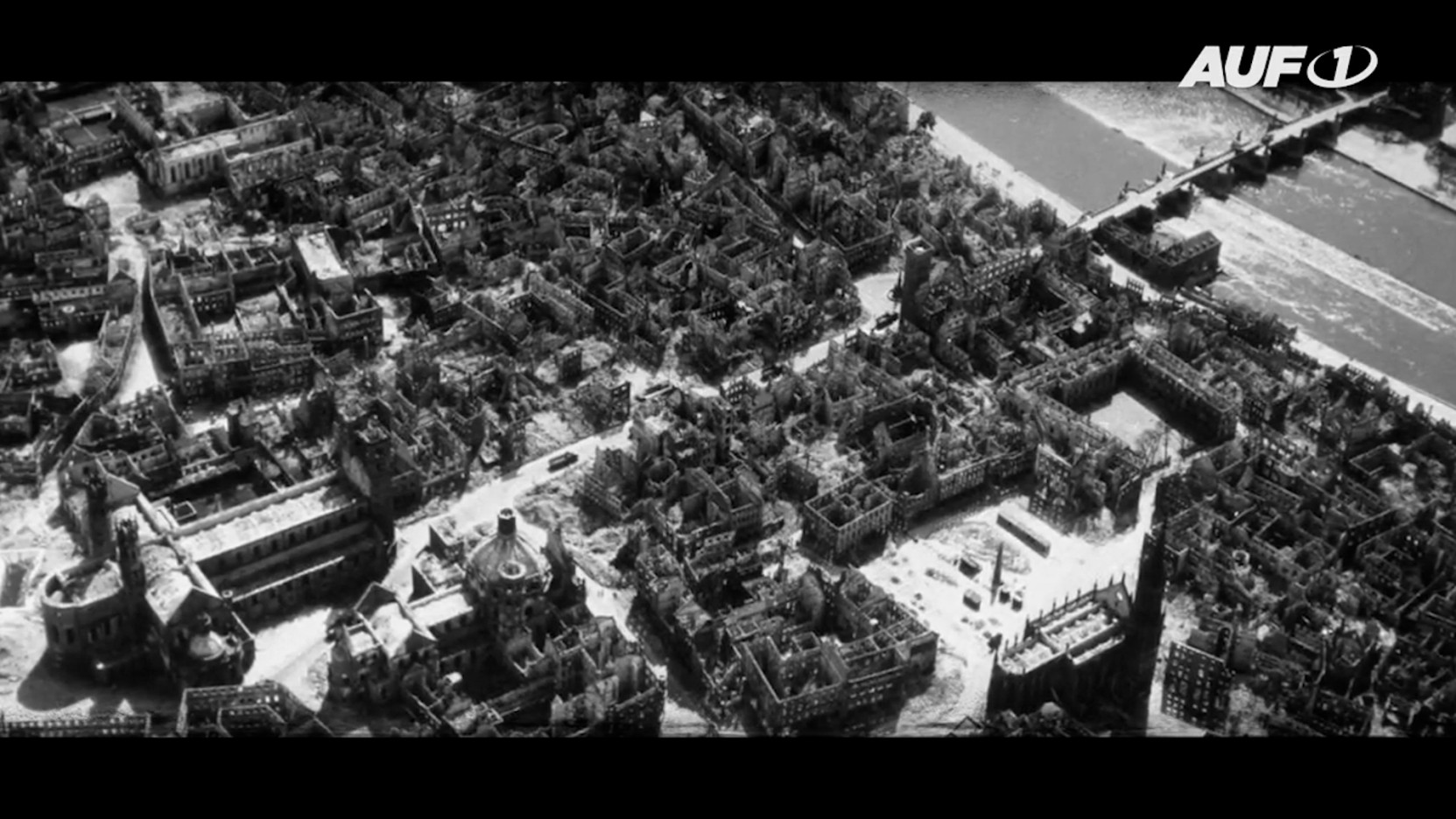 ⁣Vernichtung Dresdens 1945 – ein Jahrhundert-Verbrechen, das vergessen werden soll